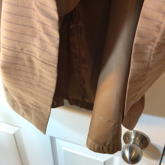 Size 2 Max Studio brown striped pleated mini skirt - Picture 6 of 7